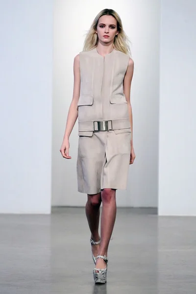 Look 5